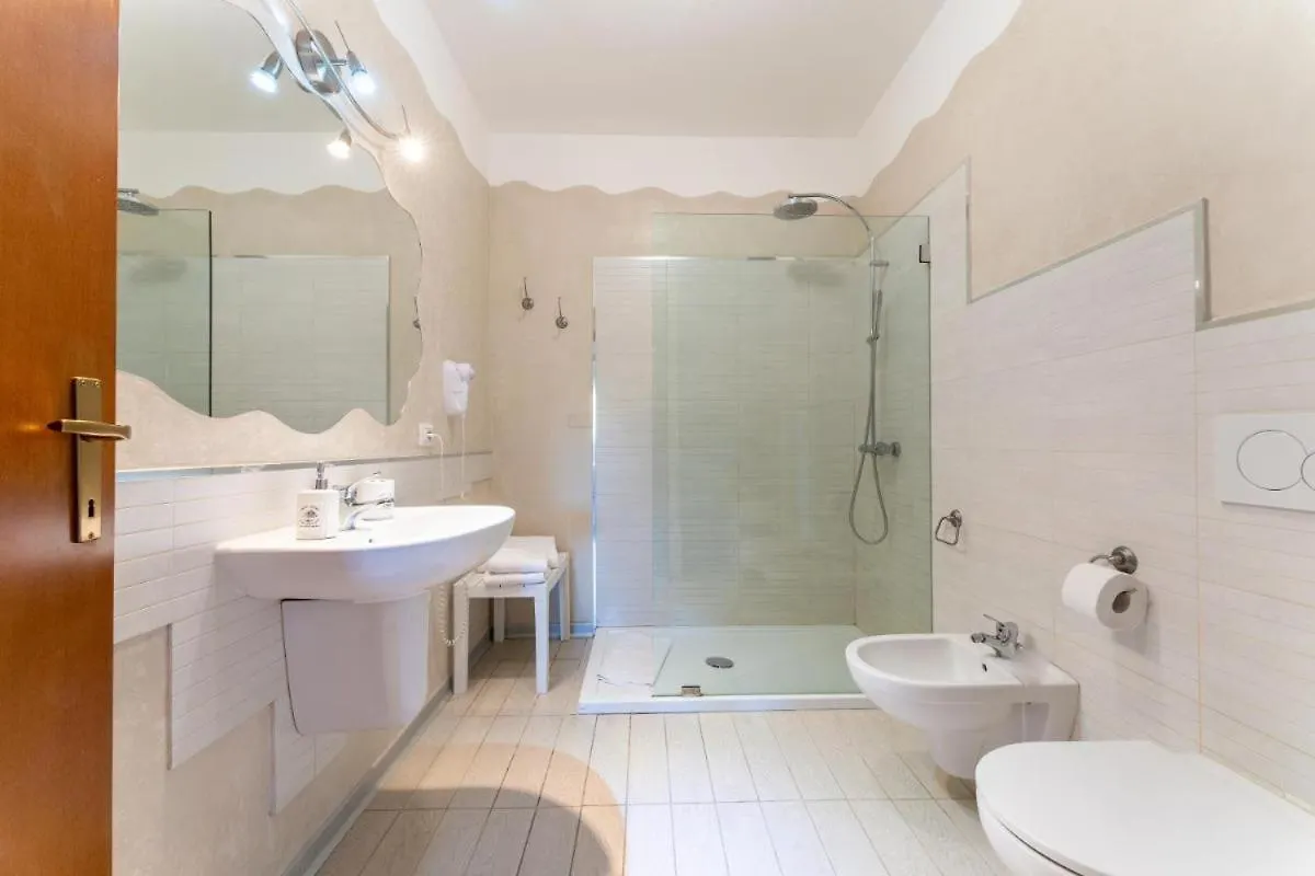 Chic Villa Antonina One Bedroom No2176 Marinella