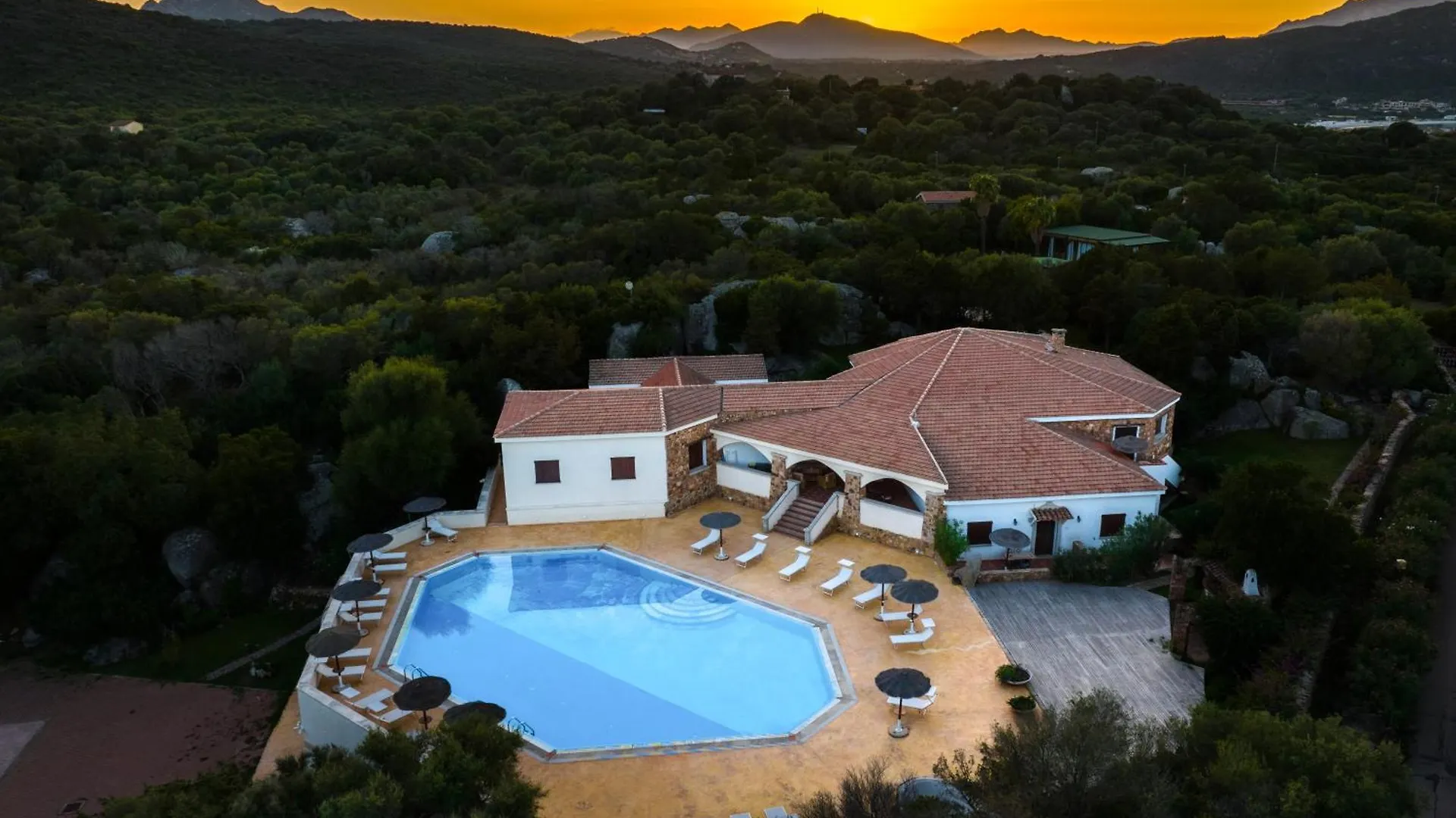 Chic Villa Antonina One Bedroom No2176 Marinella